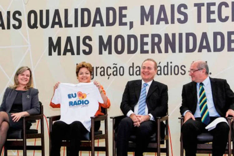 Dilma: de acordo com a presidente, a migração vai melhorar a qualidade da transmissão das rádios AM, que terão menos ruídos e interferências (Roberto Stuckert Filho/PR)