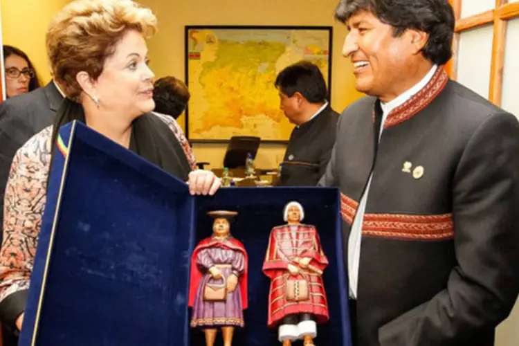 Presidenta Dilma Rousseff após encontro bilateral com o Presidente da Bolívia, Evo Morales, durante cúpula da Unasul (Roberto Stuckert Filho/PR)