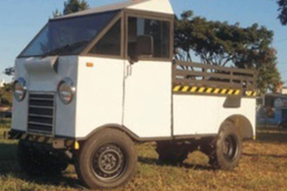 Empreendedor mineiro desenvolve mini-carro versátil
