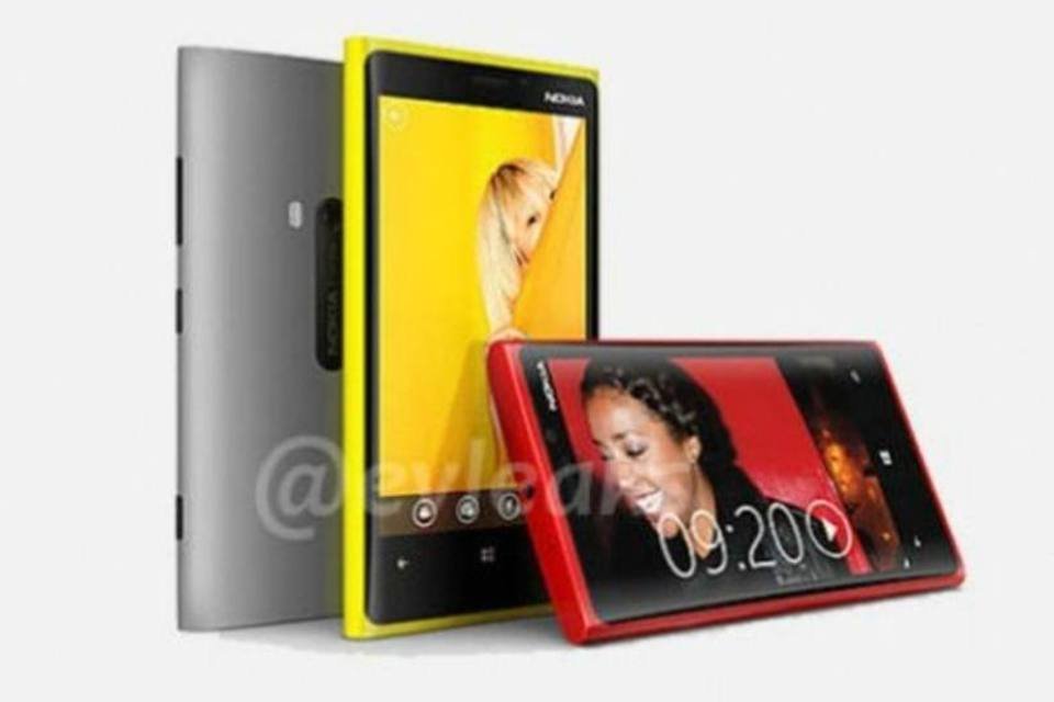 Nokia Lumia 920 deve carregar bateria sem o uso de fios