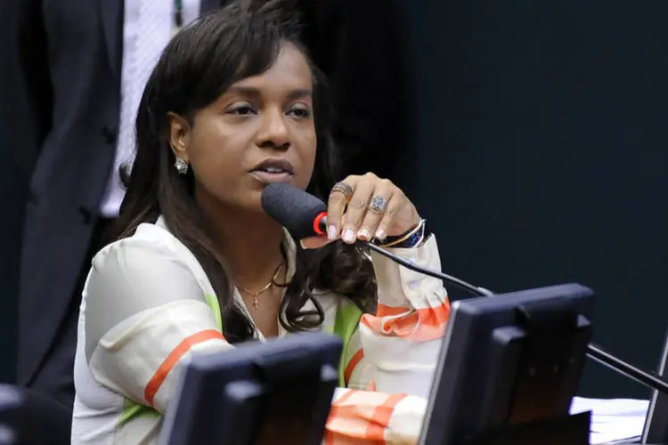 Deputada federal Tia Eron (PRB-BA) (Lucio Bernardo Junior/Câmara dos Deputados)