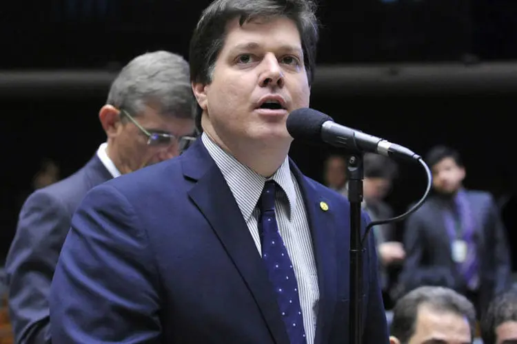 
	O deputado Baleia Rossi, l&iacute;der do PMDB na C&acirc;mara: &quot;Esse proposta n&atilde;o tem justificativa, ser&aacute; revisada no Senado ou, em &uacute;ltima inst&acirc;ncia, o presidente Temer a vetar&aacute;&quot;
 (Câmara dos Deputados/Luis Macedo/Agência Câmara)