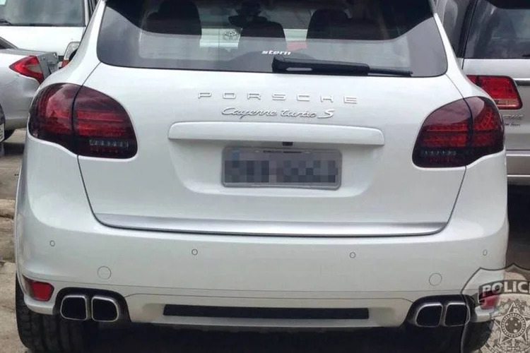 Carro de Eike: o juiz determinou que a pena de 7 anos por peculato seja cumprida em regime semiaberto (Divulgação/Polícia Federal/Divulgação)