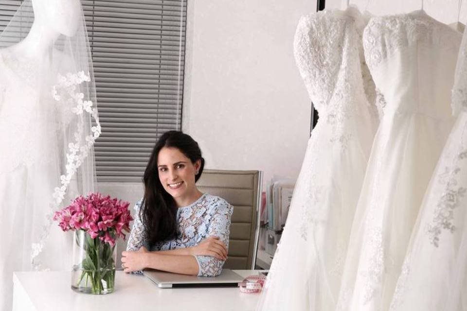 Empreendedoras vendem vestidos de noiva pela internet