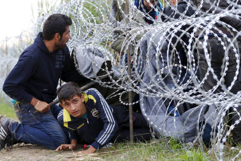 Hungria declara "estado de crise" em todo país por imigração