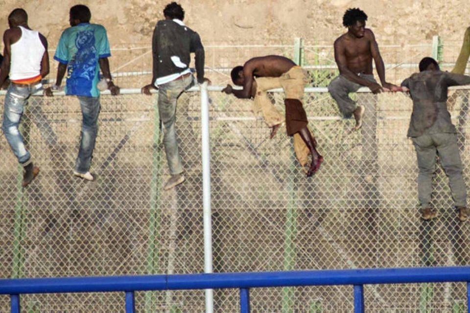 Espanha recolhe quase 700 imigrantes africanos em dois dias