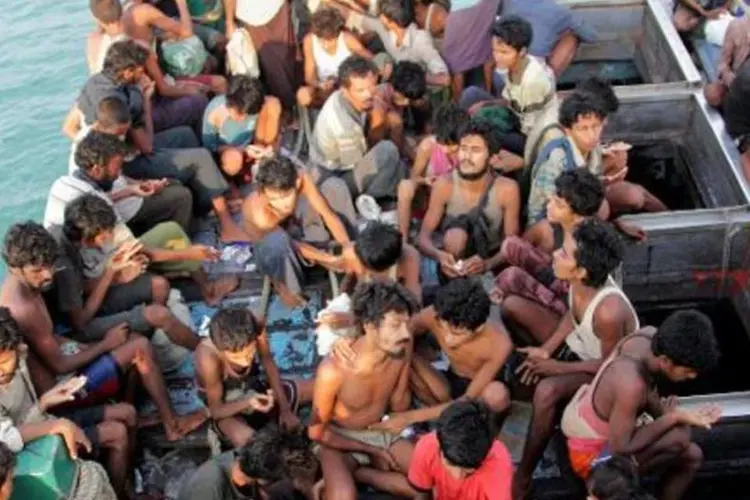 
	Mal&aacute;sia, Indon&eacute;sia e Tail&acirc;ndia provocaram grande indigna&ccedil;&atilde;o internacional, rejeitando a chegada em suas margens barcos superlotados de migrantes rohingyas e pobres de Bangladesh
 (AFP/ JANUAR)