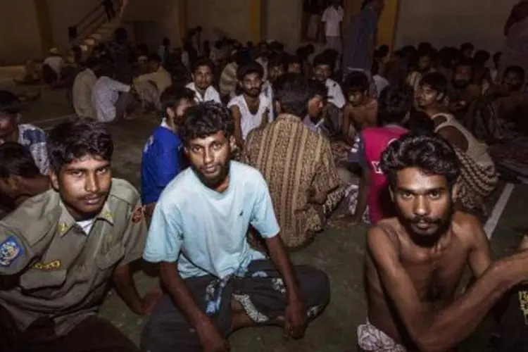 
	Cerca de 1,6 mil imigrantes foram resgatados nas &uacute;ltimas horas e se encontram na Indon&eacute;sia e Mal&aacute;sia
 (Reza Juanda/AFP)