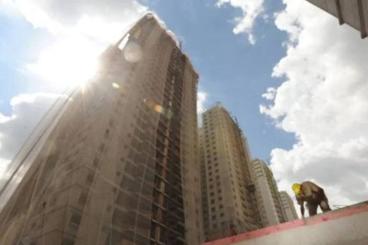 Prédio em São Paulo: Cortar gasto com juros favorece aquisição de imóvel (.)