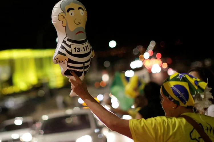 
	Impeachment: &ldquo;essa exacerba&ccedil;&atilde;o e at&eacute; incerteza nos deixa em suspenso sobre a recupera&ccedil;&atilde;o&quot;
 (Ueslei Marcelino / Reuters)