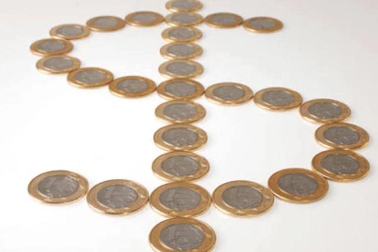 Queda na carga tributária está ligada à influência da crise econômica na arrecadação (.)
