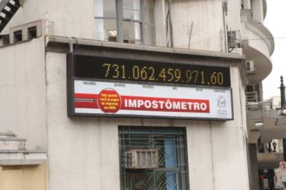 Arrecadação de impostos chega a R$ 1 trilhão nesta terça-feira
