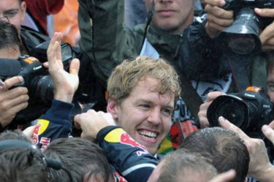 Homenagem da mídia alemã aos campeões Vettel e Schumacher