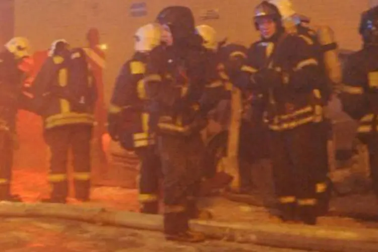 A polícia acredita que o incêndio foi provocado por um radiador elétrico e abriu uma investigação
 (Andrey Smirnov/AFP)