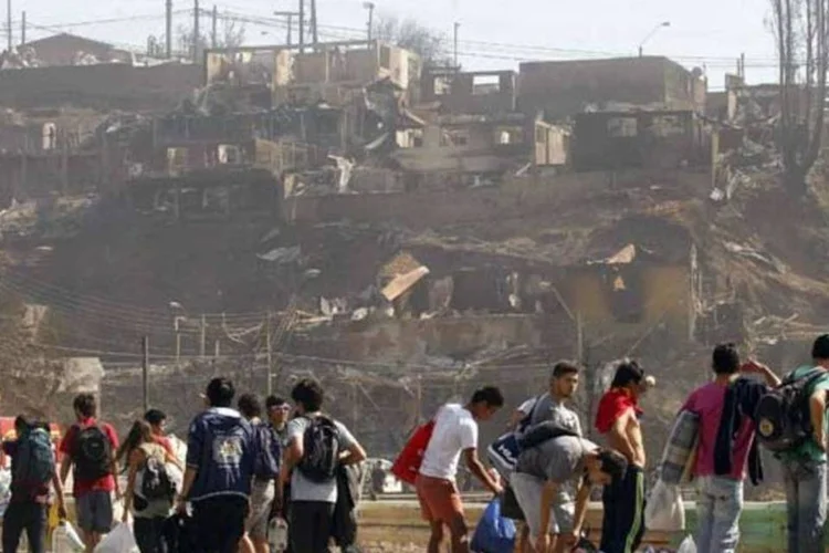 
	&Aacute;rea destru&iacute;da em Valpara&iacute;so: &ldquo;estamos dispostos a fazer tudo o que esteja ao nosso alcance para preservar este lugar lindo e din&acirc;mico, eco de um importante per&iacute;odo da hist&oacute;ria do Chile&quot;, diz diretora-geral
 (REUTERS)