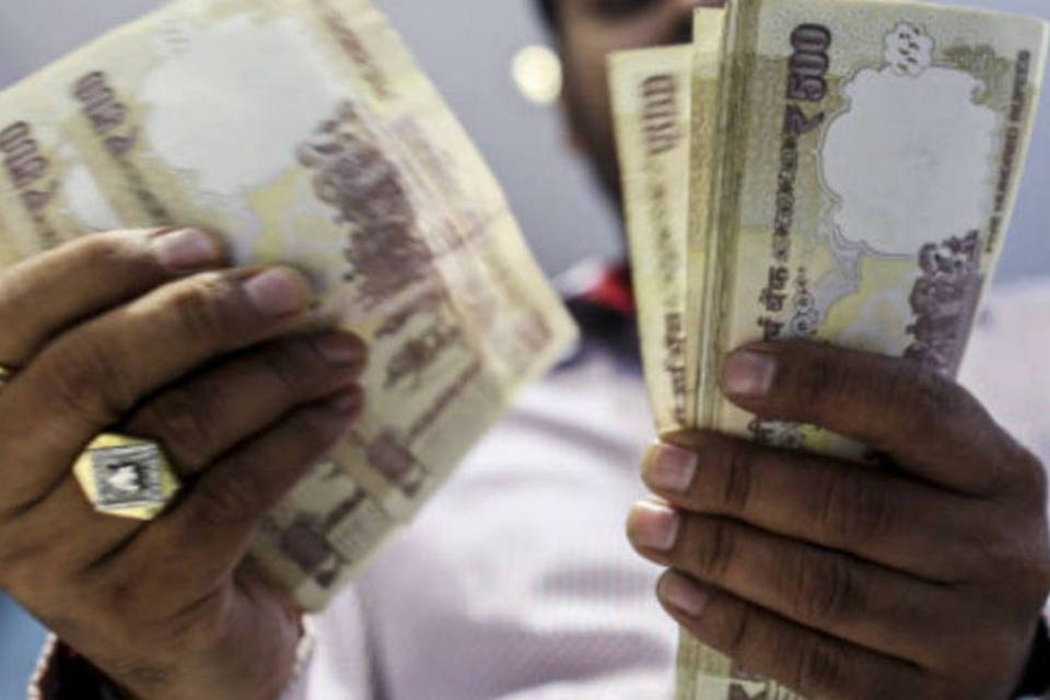 BC da Índia mantém juros apesar de escassez de dinheiro