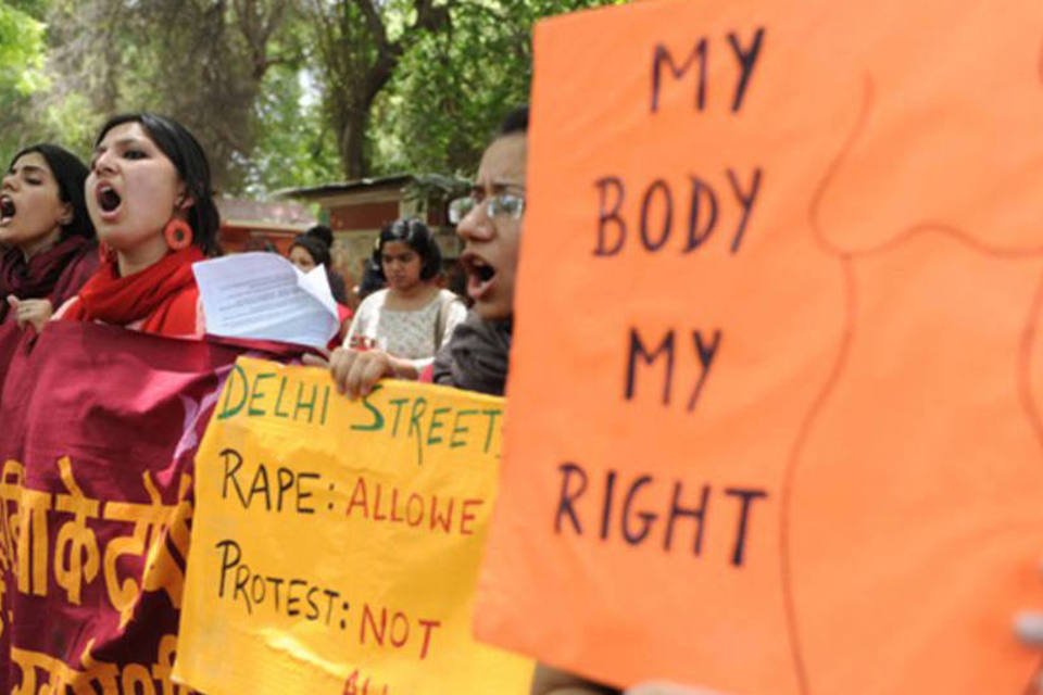 Indianas protestam em Nova Délhi contra os crescentes casos de abuso sexual: os casos de estupro na Índia mais que dobraram entre 1990 e 2008 (©afp.com / Sajjad Hussain)
