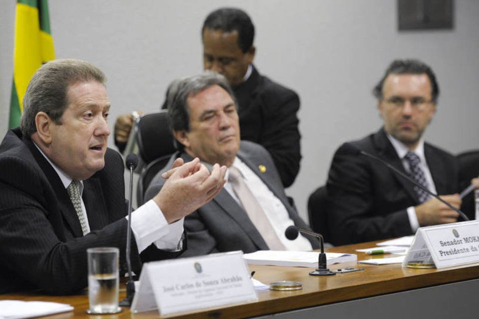 Comissão do Senado aprova Abrahão para diretoria da ANS