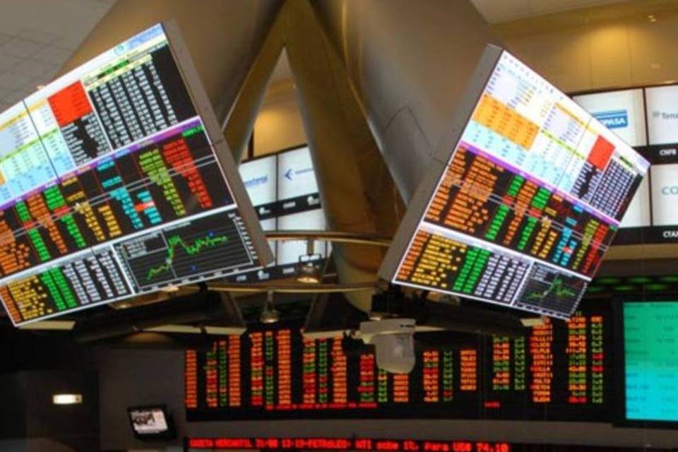 Blue chips pesam e Bovespa recua 0,42%