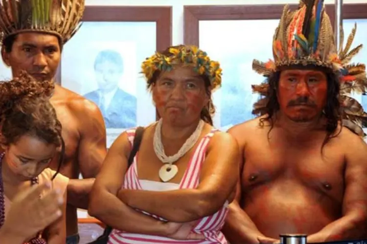 Indígenas protestam contra Belo Monte no Congresso: região é contra a usina desde 1989 (José Cruz/ABr)