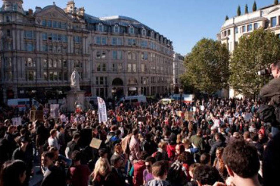 'Indignados' de Londres abandonam edifício ocupado no sábado