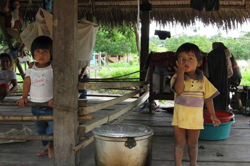 Estrada ameaça vida de milhares de índios no Peru, diz ONG