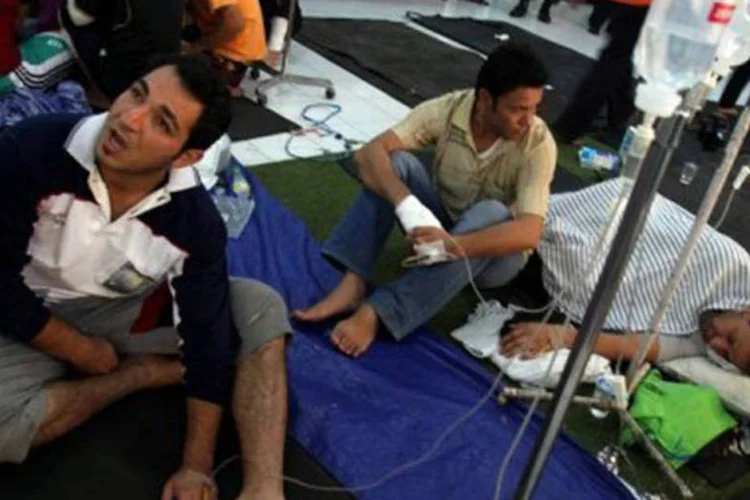 Sobreviventes da embarcação que afundou com imigrantes que queriam chegar à Austrália (Juni Kriswanto)