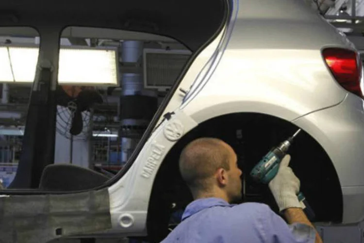 O chamado híbrido flex combina motores a combustão e elétricos e "vem se consolidando "como uma alternativa estratégica para as montadoras atenderem às necessidades do mercado brasileiro", diz a Seade (REUTERS/Nacho Doce)