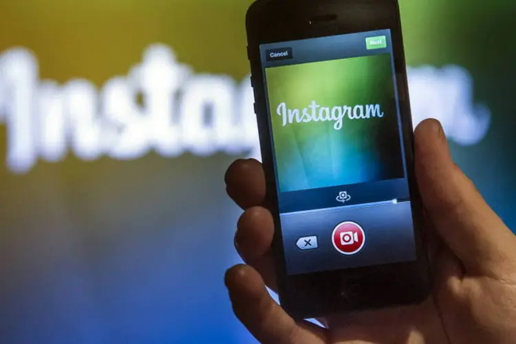 
	Aplicativo do Instagram: o novo recurso de &quot;an&uacute;ncios carrossel&quot; permitir&aacute; que as marcas publiquem diversas imagens
 (David Paul Morris/Bloomberg)