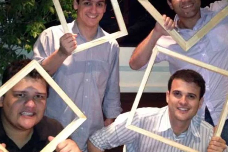 Equipe da startup Instaquadros (Divulgação/Instaquadros)