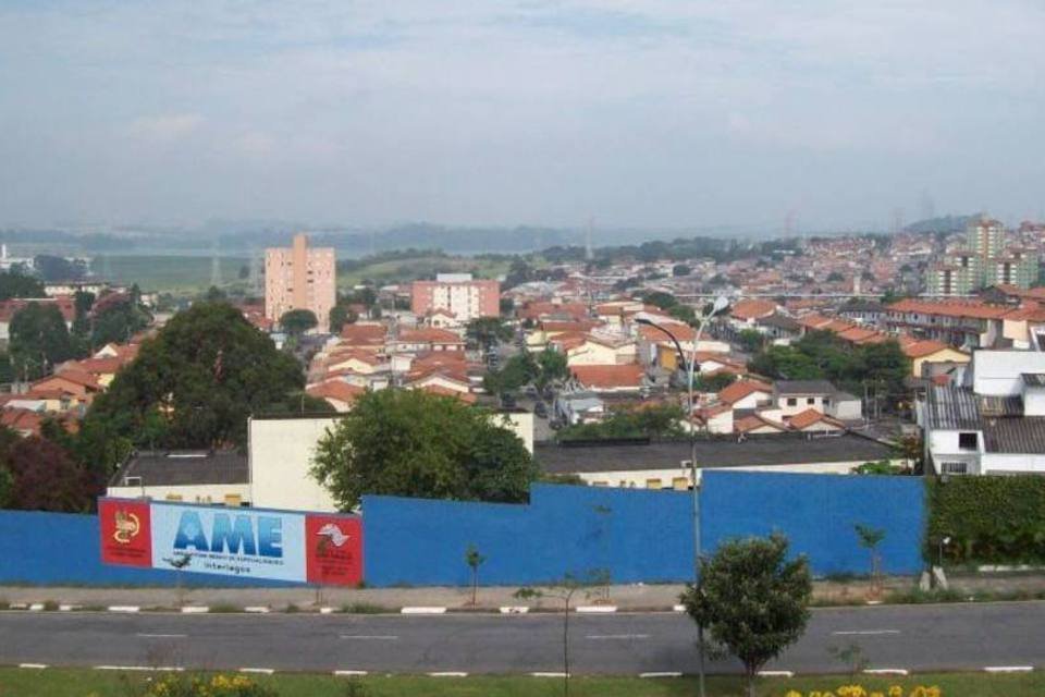 Dois ônibus são incendiados em São Paulo em menos de 24h