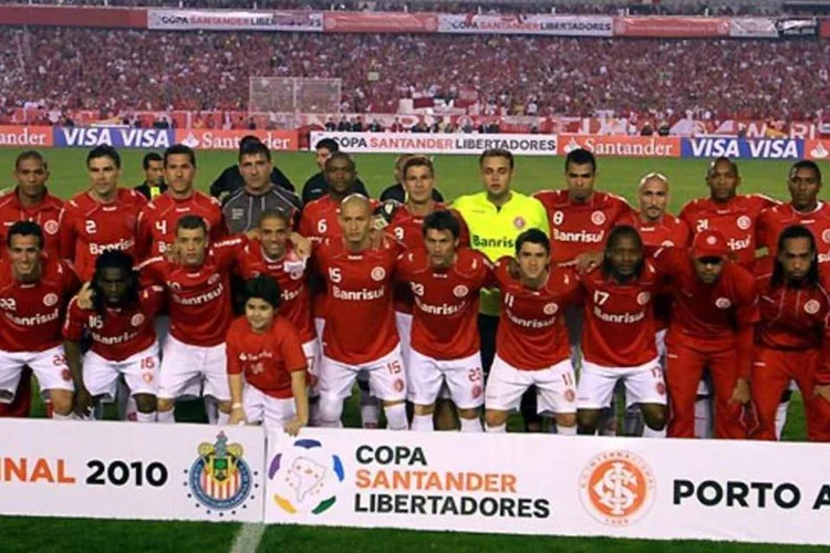 Internacional (Edison Vara)