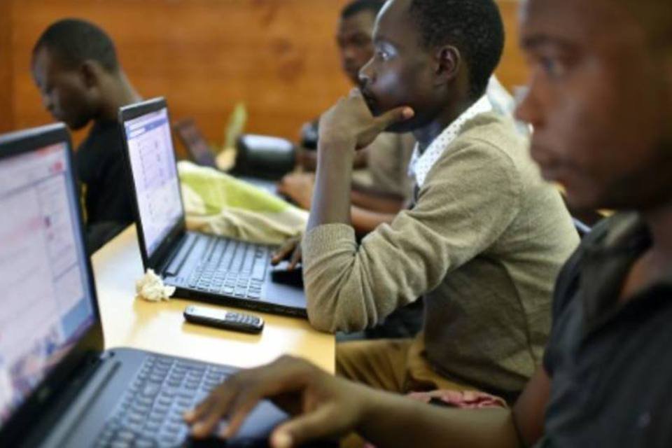 Governo e BM divergem sobre número de usuários de internet