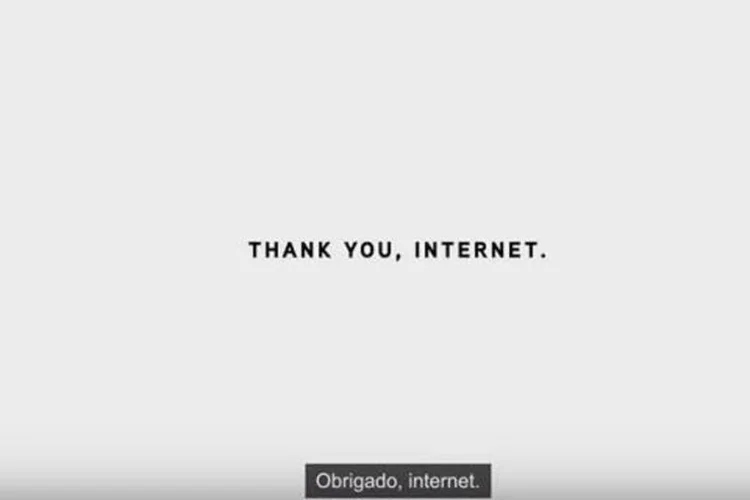 
	No v&iacute;deo, ap&oacute;s desabafar sobre a lista dos argumentos de quem a critica, a Internet vira o jogo e passa a enumerar suas qualidades
 (Reprodução/YouTube)