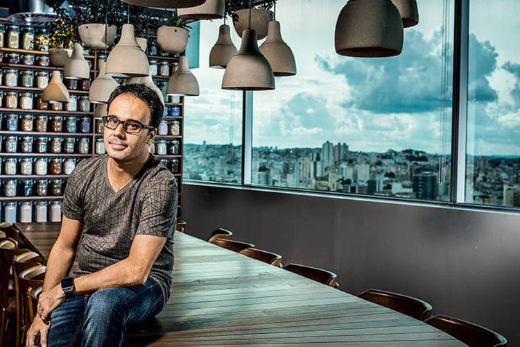 
	P&ocirc;ssas: tr&ecirc;s das dez mudan&ccedil;as mais importantes no buscador do Google foram feitas pela equipe dele
 (Pedro Silveira/Exame)