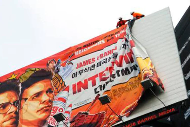 
	Outdoor do filme &quot;A Entrevista&quot; &eacute; retirado da Calif&oacute;rnia: a Coreia do Norte negou envolvimento no ciberataque
 (Veronique Dupont/AFP)