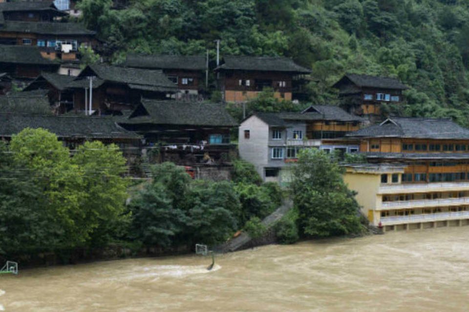 Temporais na China afetam 5,9 milhões e deixam 15 mortos