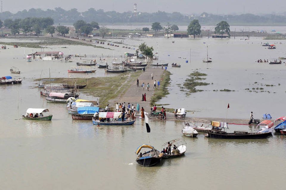 Chuvas na Índia matam dez e forçam 1 milhão a deixarem suas casas