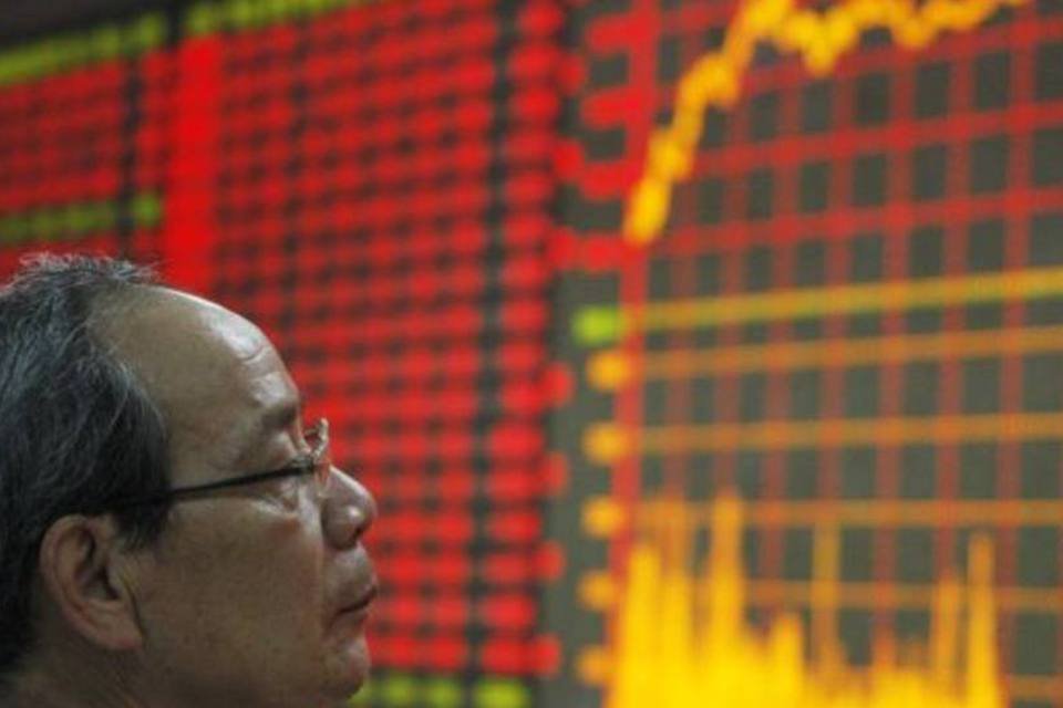 Bolsas da China recuam com realização de lucro