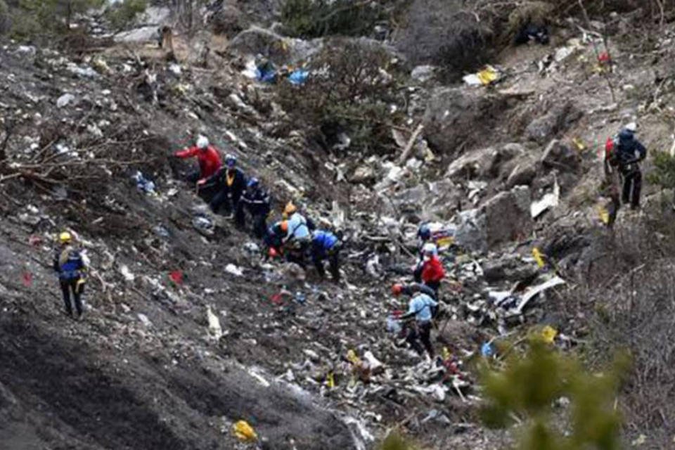 Encontrada segunda caixa-preta de avião que caiu nos Alpes
