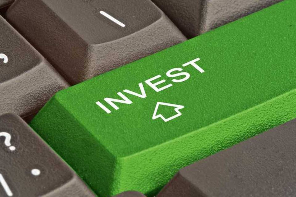 
	Investimento pela internet: no equity crowdfunding, o investidor pode investir diretamente pela web
 (vaeenma/Thinkstock)