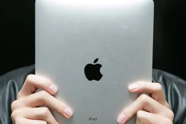 iPad, da Apple: a empresa da maçã vale o mesmo que os 32 maiores bancos da zona do euro (INFO/Arquivo)