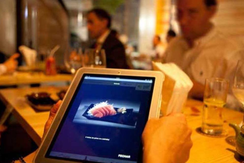 iPad atrai consumidores e ajuda a aumentar vendas