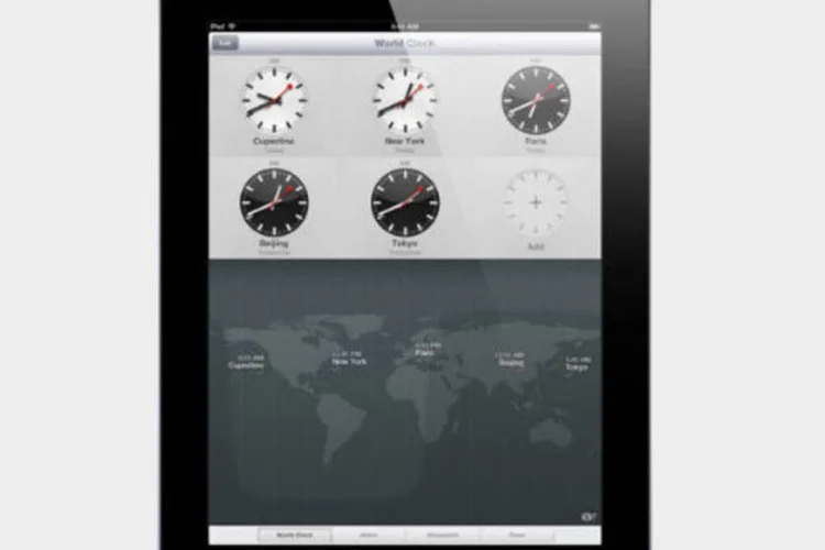 
	Rel&oacute;gio no iPad: O ponteiro no iOS 6 gira direto, sem paus
 (Divulgação)