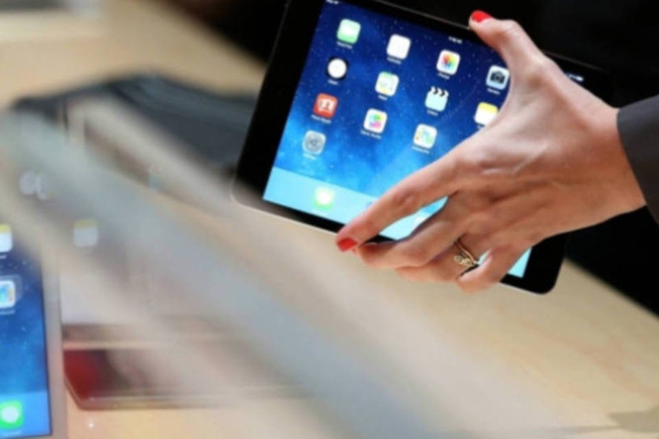 Luta por tablets entre Apple e Samsung supera e-readers