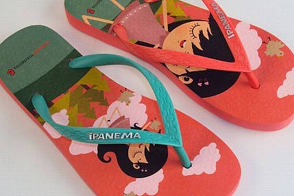Ipanema lança sandália com estampa de consumidores