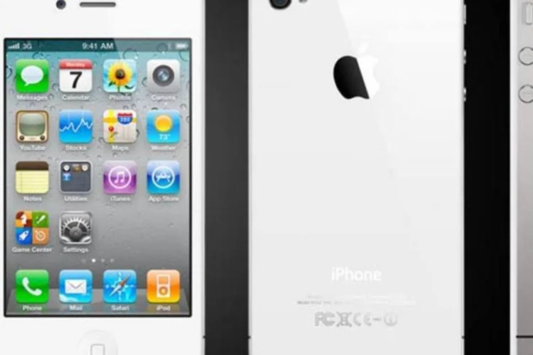 Versão branca do iPhone 4: lançamento foi adiado por vários meses (Divulgação/Apple)
