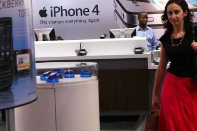 Segundo a Apple, o aparelho estará disponível em 88 países até o fim de setembro, mas o fabricante não confirma se o Brasil consta dessa lista (.)