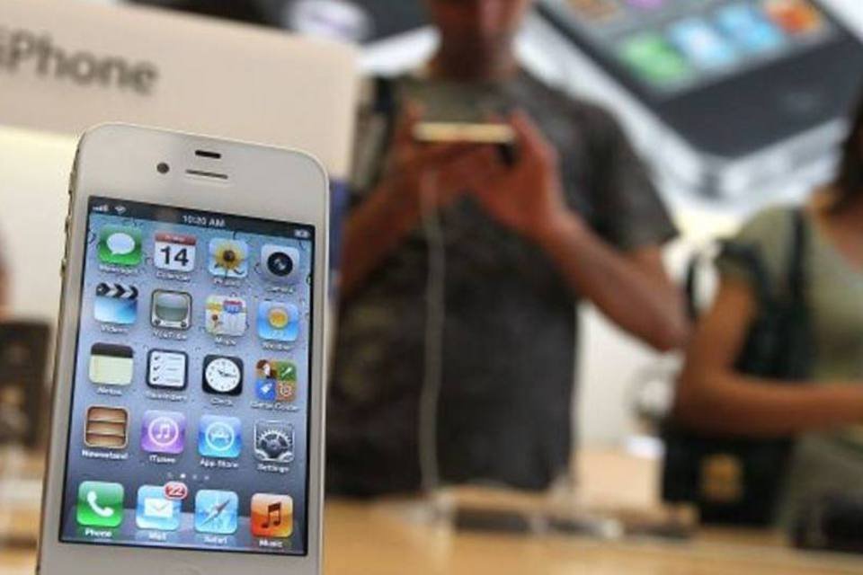Apple sobe de quinto para terceiro lugar em vendas de celulares