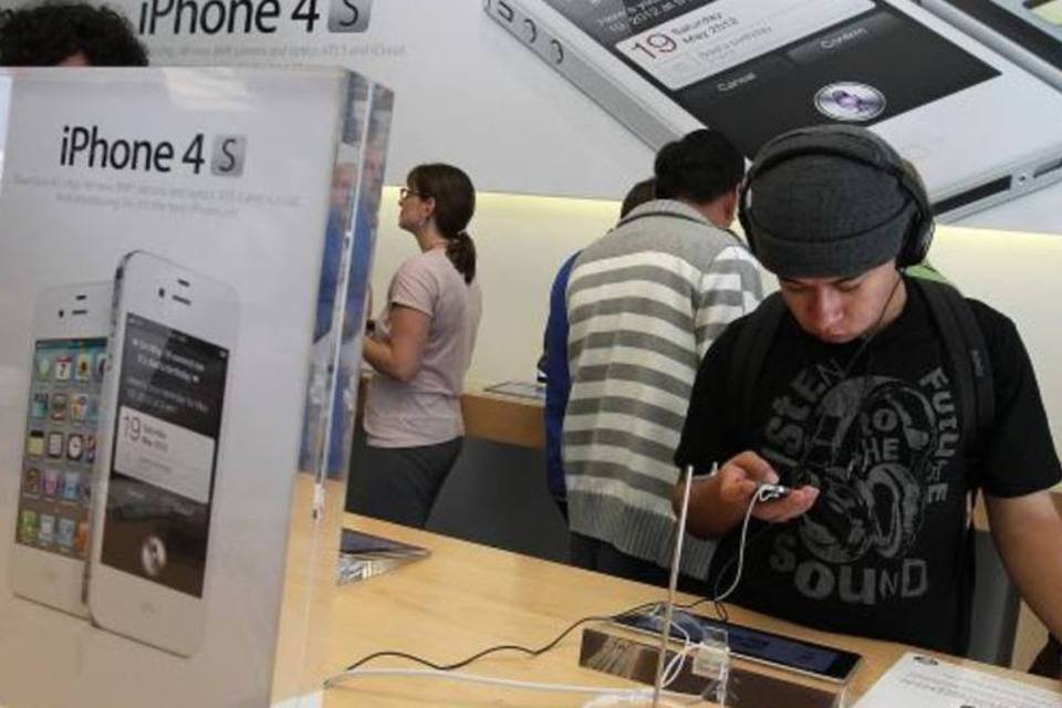 Primeiros iPhone 4S já são vendidos na China sem autorização da Apple